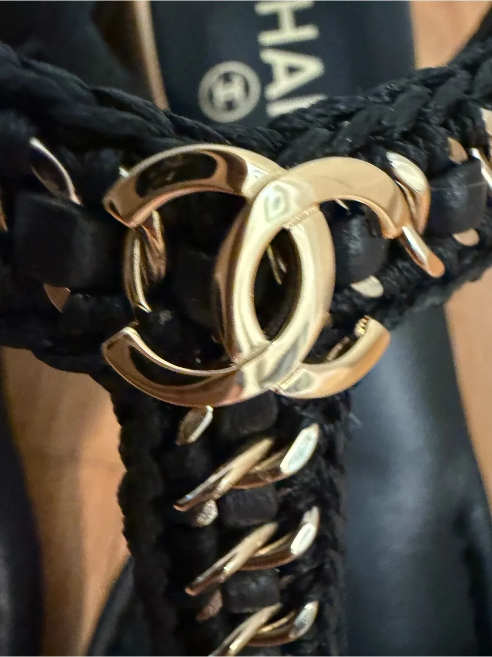 CHANEL elegant timeless